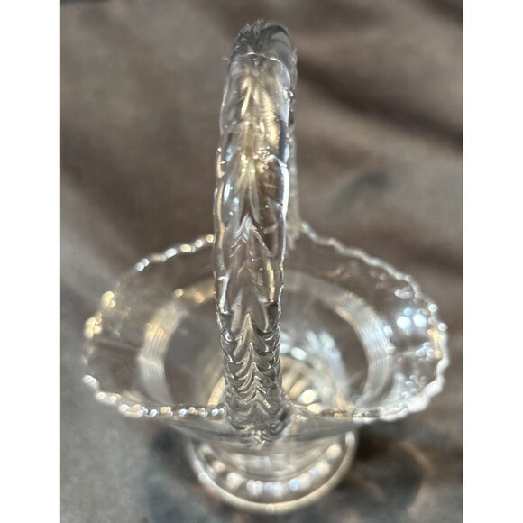 Antique Duncan & Miller Cut Glass Bridal Basket with Detailed  Etched Flowers - Picture 3 of 15